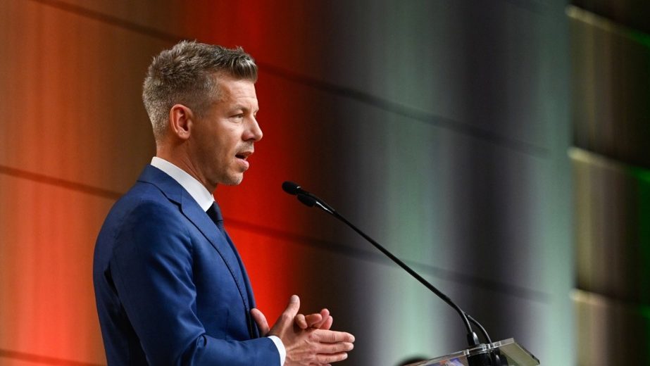 Smene koje pominje Mađar su praksa Fidesa, potrebna promena Ustava: Mađarski stručnjak poziva na oprez – Svet