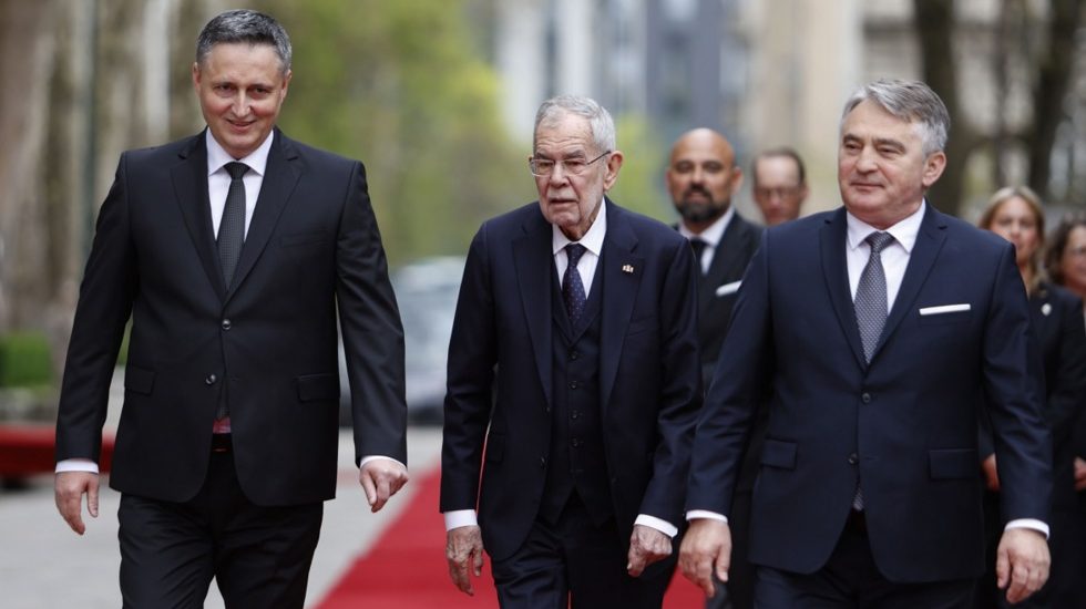 Predsednik Austrije u Bosni i Hercegovini: „Visoki predstavnik ovde radi korisne stvari“ – Region