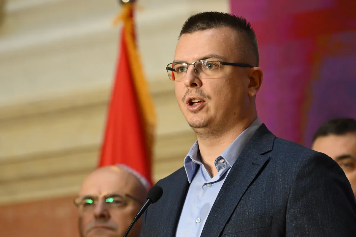 Parandilović (NLS): Zbog izjave ministra Bratine bi u svakoj normalnoj zemlji pala Vlada