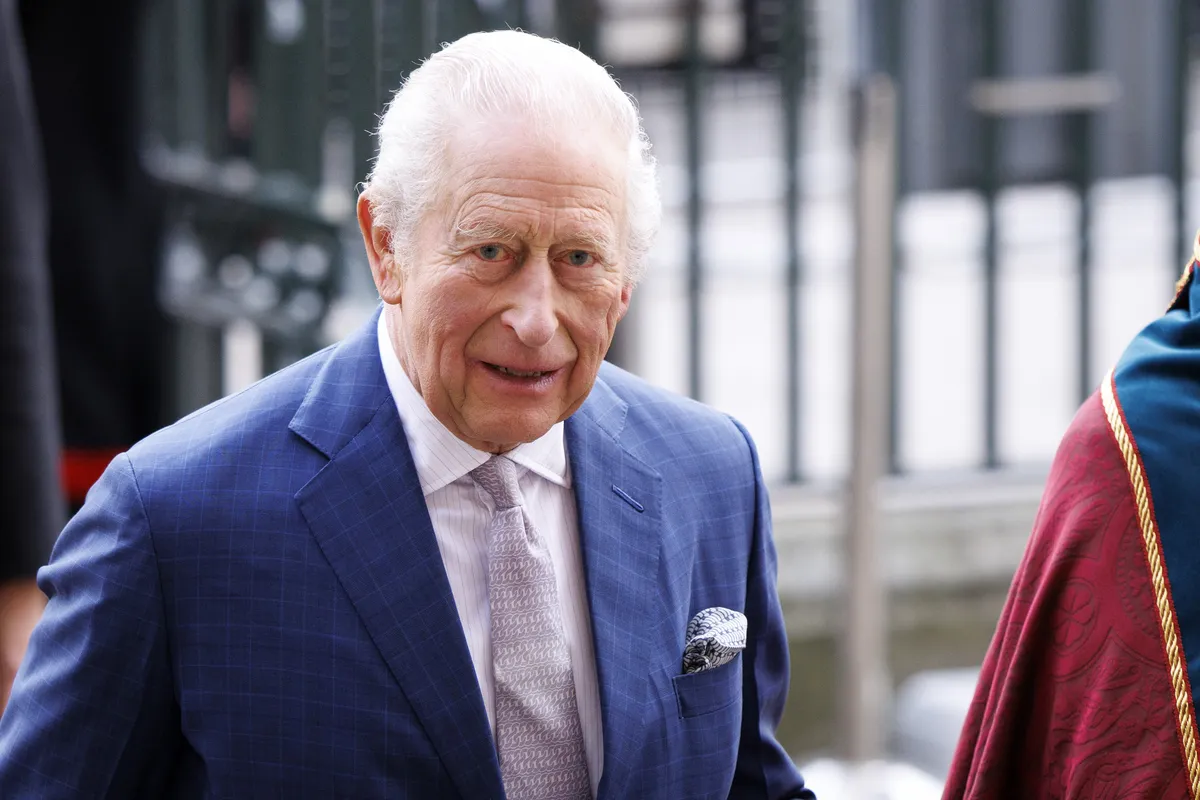 Kralj Čarls Treći odlazi u SAD uprkos pucnjavi Beloj kući