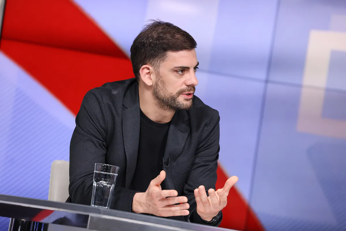 „Ričard Drugi“ među Srbima: Milan Marić o ulozi kralja koji se grčevito borio da zadrži vlast – Vesti iz Srbije, regiona i sveta