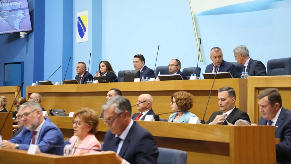 Novi izveštaj Vlade RS Savetu bezbednosti: Podrška Dejtonskom sporazumu i oštre kritike Šmita – Region