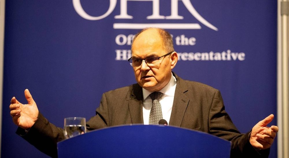 „U narednim danima očekuju se veliki preokreti“: Politikolog o smeni Šmita i njegovom nasledniku – Region