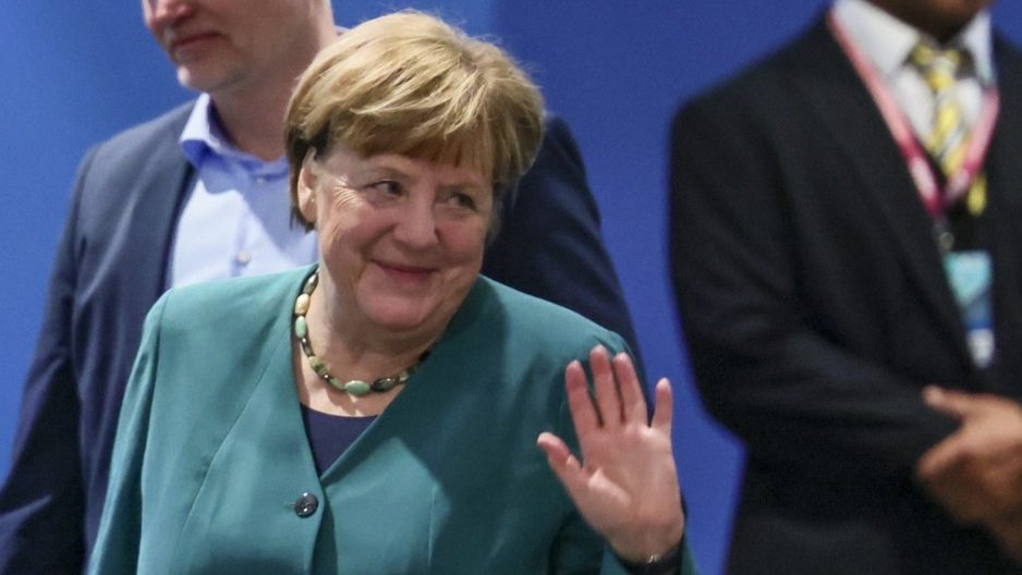 Fajnenšel tajms: Angela Merkel i Mario Dragi mogući pregovarači EU sa Putinom – Svet