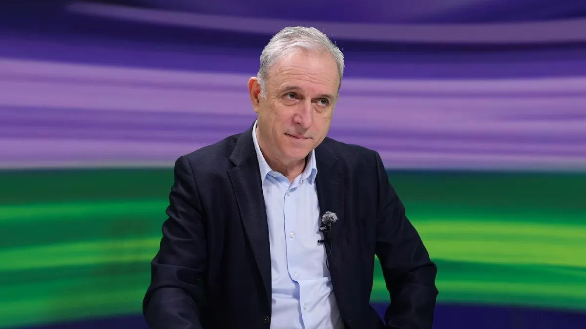 „Vučić može privatno da se ponaša kako ulizica , ali ne i kao predsednik države“: Zdravko Ponoš tvrdi da je poseta predsednika Srbije Kini lišena ozbiljnog sadržaja