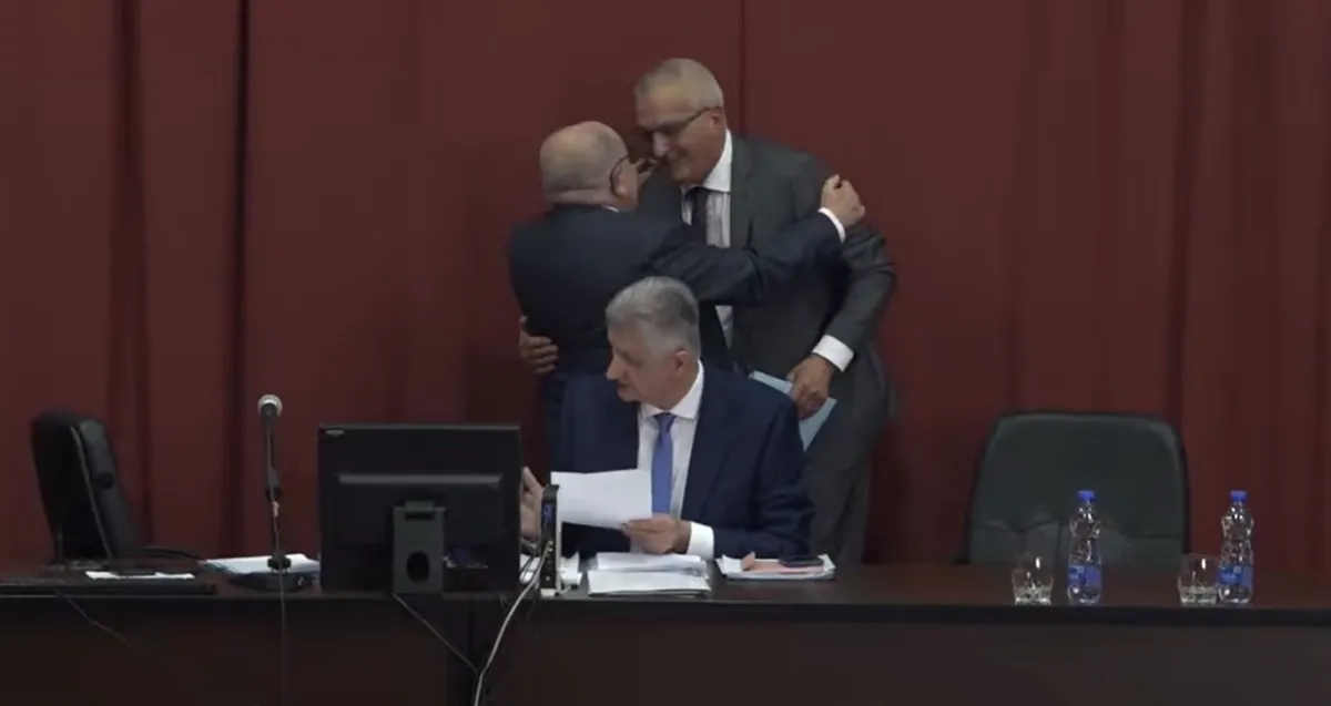 SNS ponavaljao glasove u Kuli sve dok nije izglasao svog kandidata