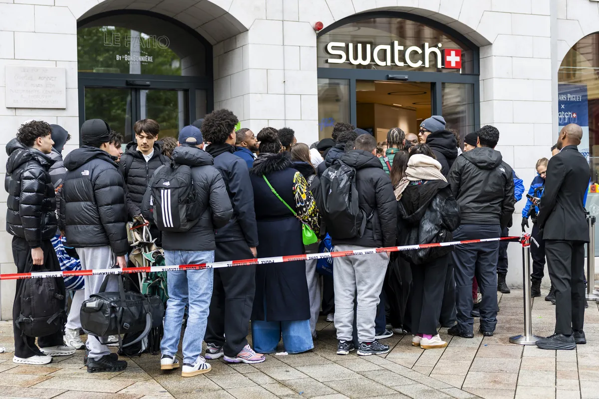 Haos zbog „Swatch“ satova: Tuče i guranje u redovima od Evrope do Njujorka