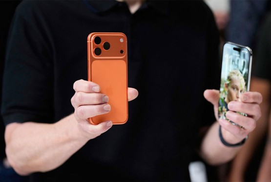 Apple razvija savitljivi iPhone u saradnji sa Samsungom