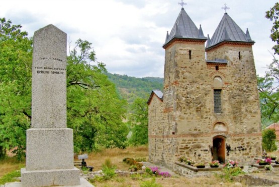 Jedina pravoslavna crkva s dva zvonika: Zovu je srpski Notr Dam (FOTO)