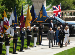 Tokom posete kralja Čarlsa III SAD-u britanska zastava istaknuta naopako