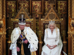 Britanska kraljica Kamila nosila istorijsku državnu dijademu tokom kraljevog govora