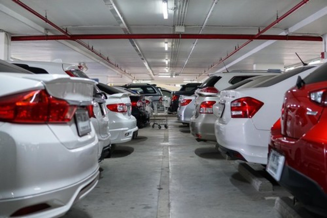 Gde niču privatni parkinzi