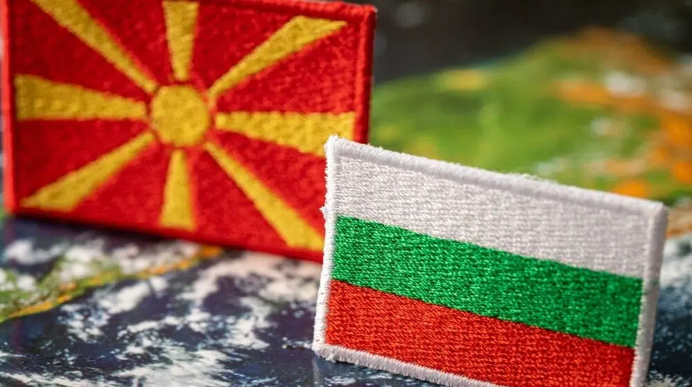 Pronađen i uhapšen muškarac koji je zapalio automobile bugarske ambasade u Skoplju – Region