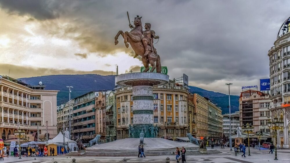 VMRO DPMNE: Severna Makedonija neće sprovesti ustavne izmene bez garancija EU – Region