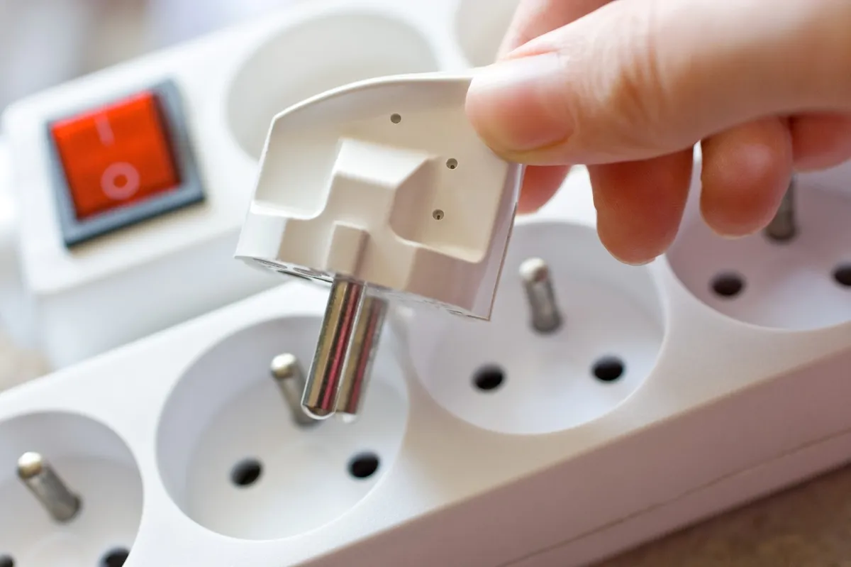 Hitno se povlači produžni kabal sa tržišta Srbije zbog opasnosti od električnog udara
