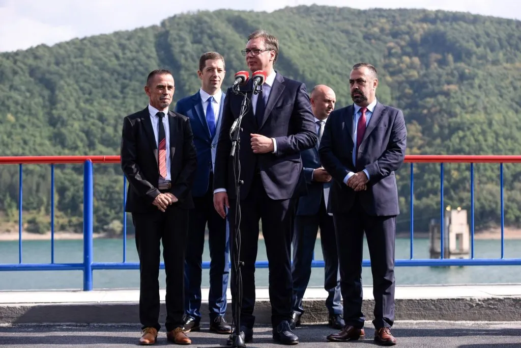 Sećate se da je Vučić vikao: „Sutra me smenite, ali ne dam Gazivode“?