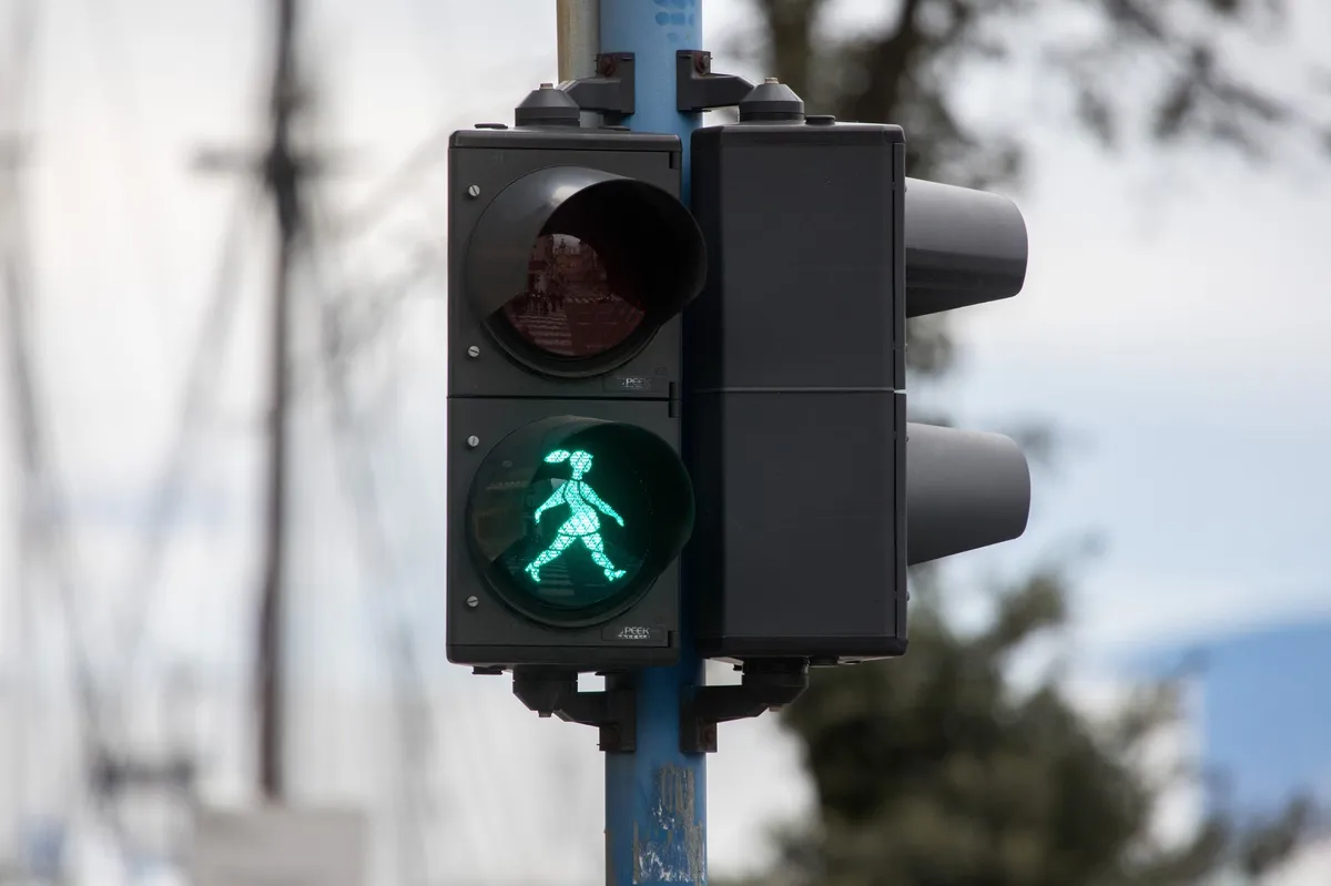 Treći put pokušavaju da nameste tender za modernizaciju semafora za Yunex Traffic d.o.o.
