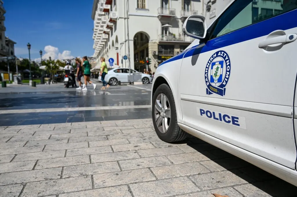 U Grčkoj napadi zapaljivim bombama na političare