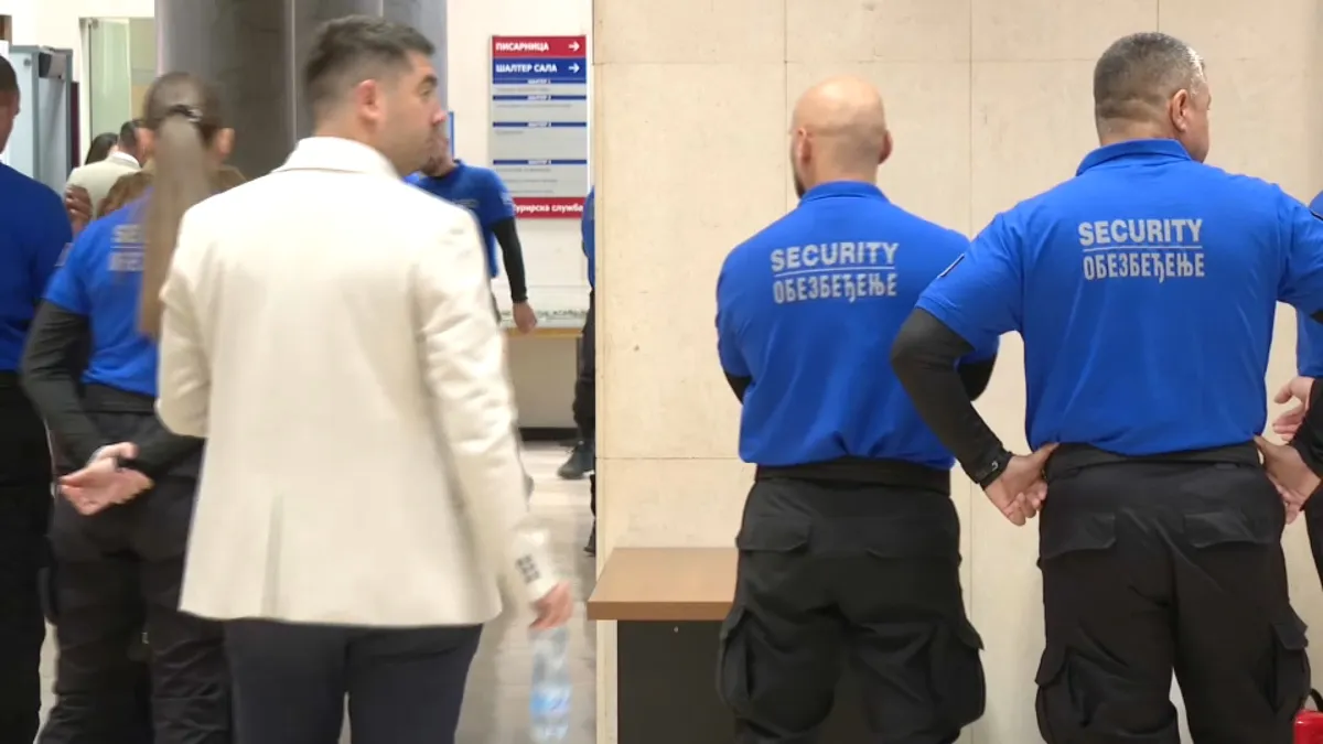 Počinje sednica Skupštine grada Beograda: Veliki broj pripadnika obezbeđenja ispred sale