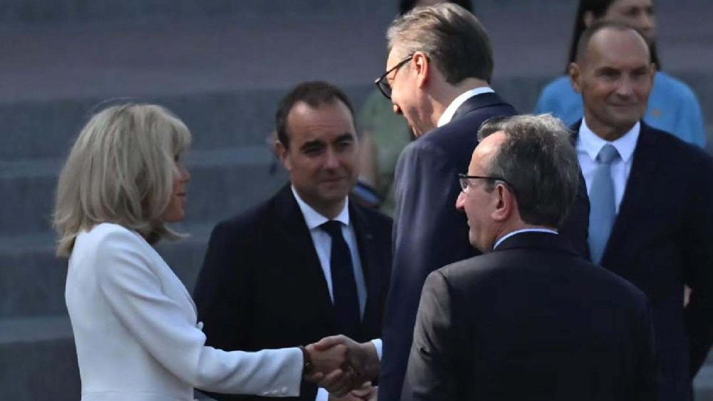 Denis Avdagić o maršu u Parizu: Činjenica da je Vučić sedeo u prvom redu mogla bi da znači i da je bio posebno pozvan – Region