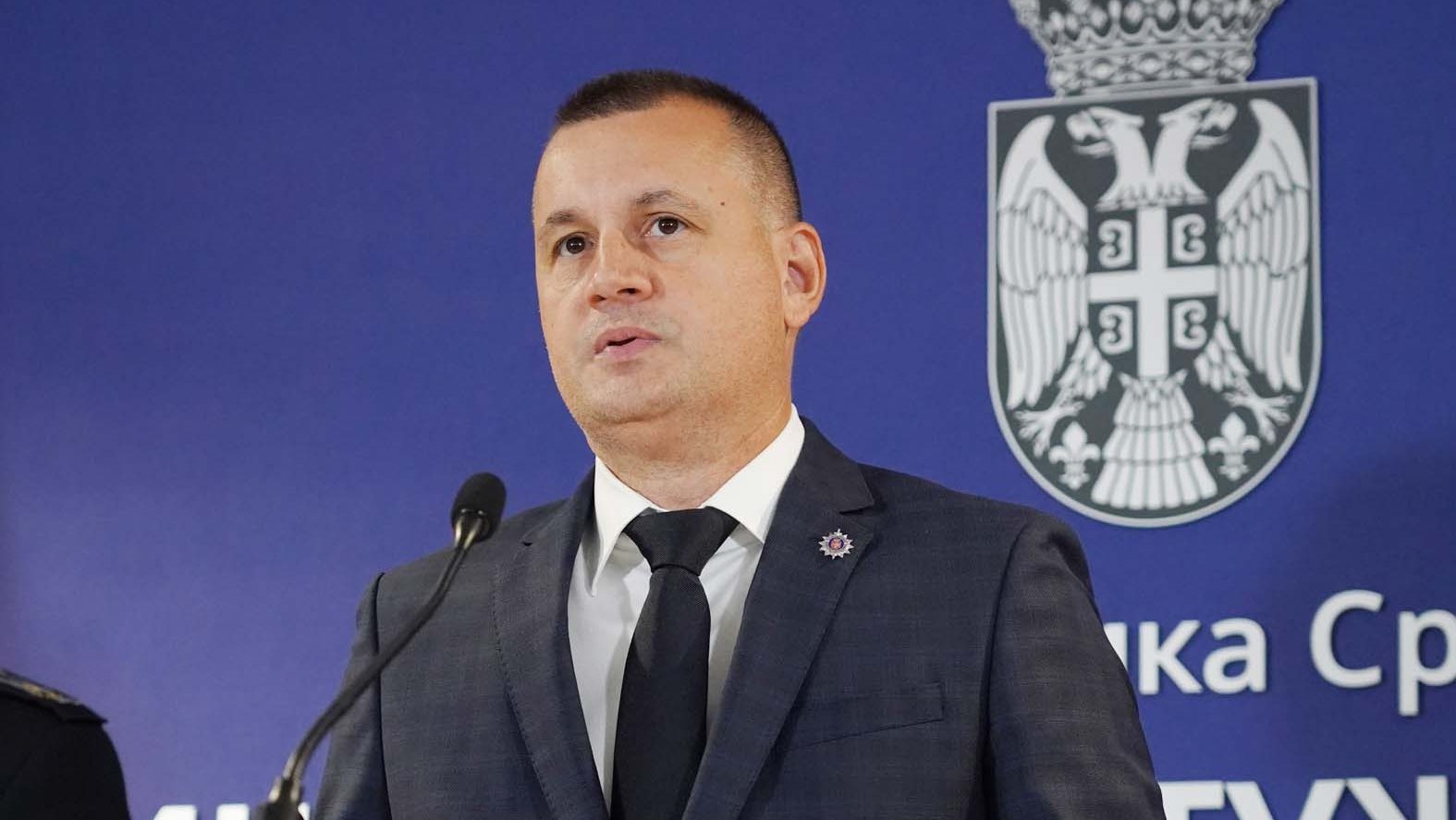 VJT naložio hapšenje osoba koje su na Iksu pretile tužiocu Stefanoviću i ministru Vujiću – Društvo
