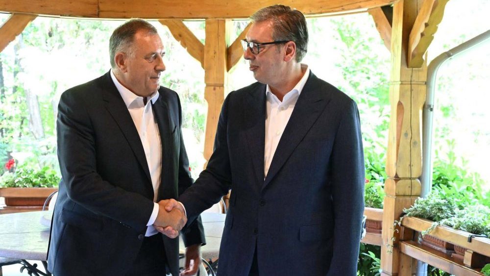 Tajne Vučićevog predizbornog testamenta: Kolumna Aleksandra Trifunovića, glavnog urednika banjalučke Buke – Region