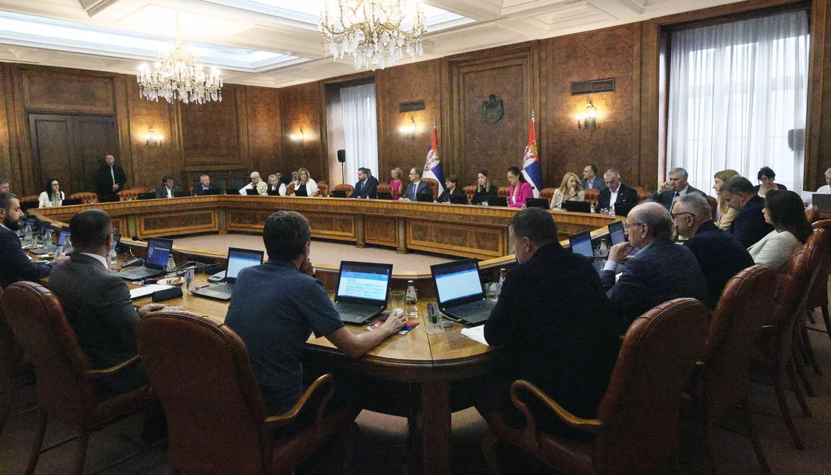 Macut apeluje na štednju, a Operativni tim Vlade tvrdi da neće biti restrikcija