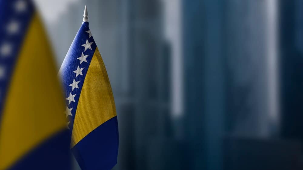 Mehmedović: Srbi i Hrvati rukovode sa 81 odsto institucija u BiH, SNSD i HDZ kotrolišu finansije i ljudske resurse – Region