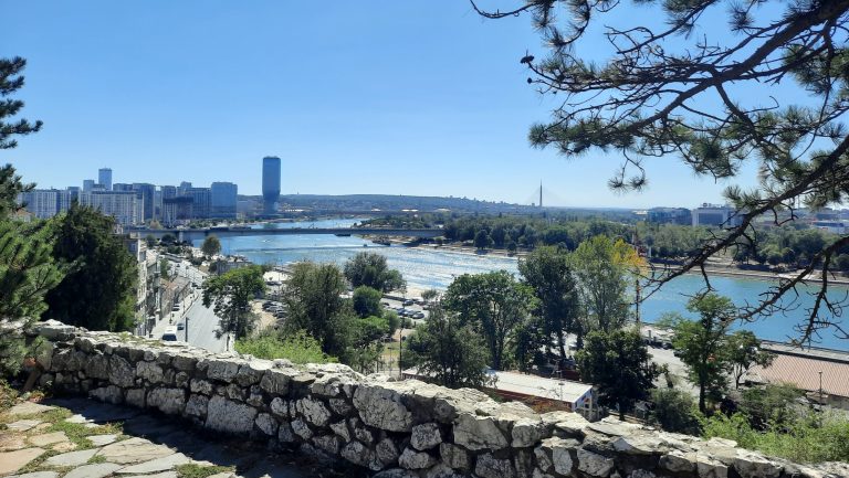 Vreme danas sunčano i veoma toplo – Društvo