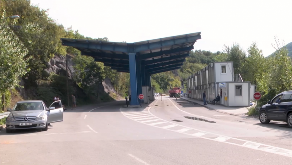 Privedena tri pripadnika MUP-a Srbije