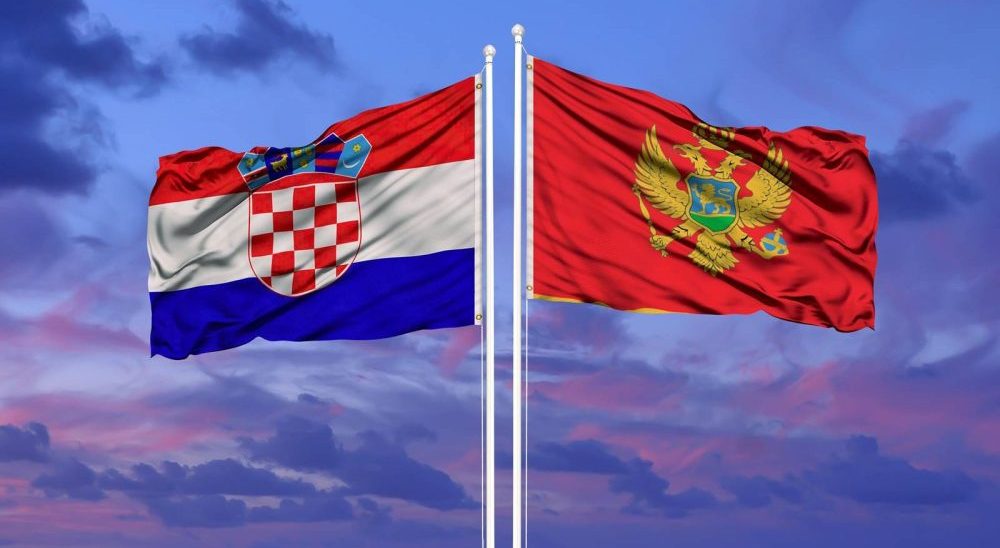 Kolaps na granici Hrvatske i Crne Gore: Kolone duže od 20 kilometara, meštani dele vodu putnicima, ustupaju im toalete u svojim domovima – Region