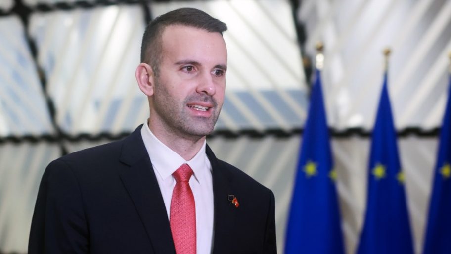 Milojku Spajiću naredne nedelje ističe mandat: Hoće li se ponovo kandidovati za predsednika PES-a? – Region
