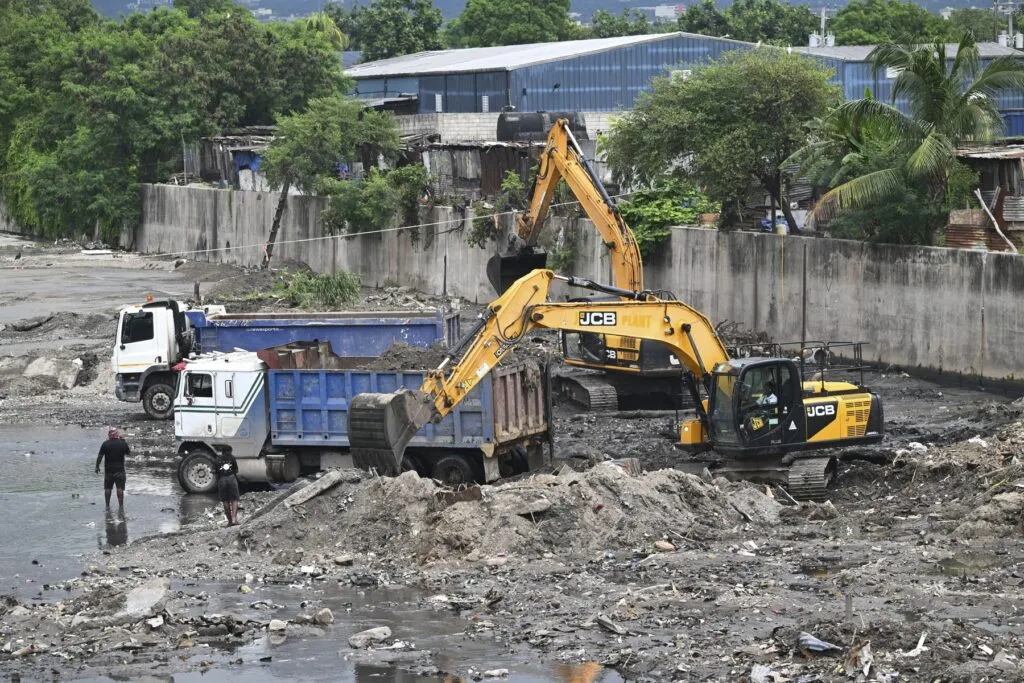 Uragan Polo pogodio obalu Meksika, obilne kiše izazvale poplave na jugozapadu SAD