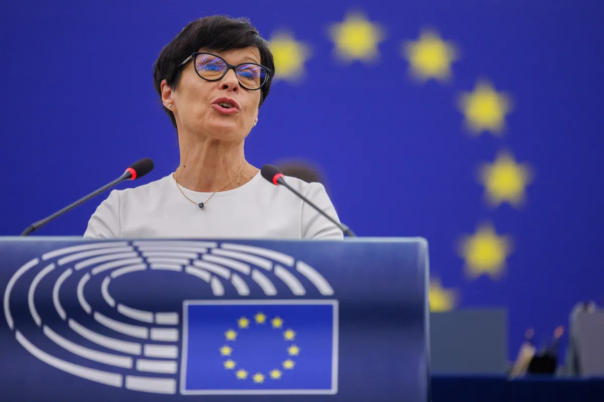 Kos: EU će razmotriti da li su evropske ambicije Srbije iskrene