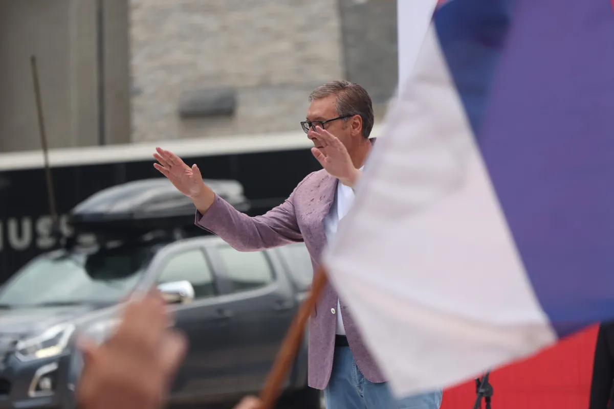 Vučić: U Deliblatskoj peščari neće ništa da se gradi