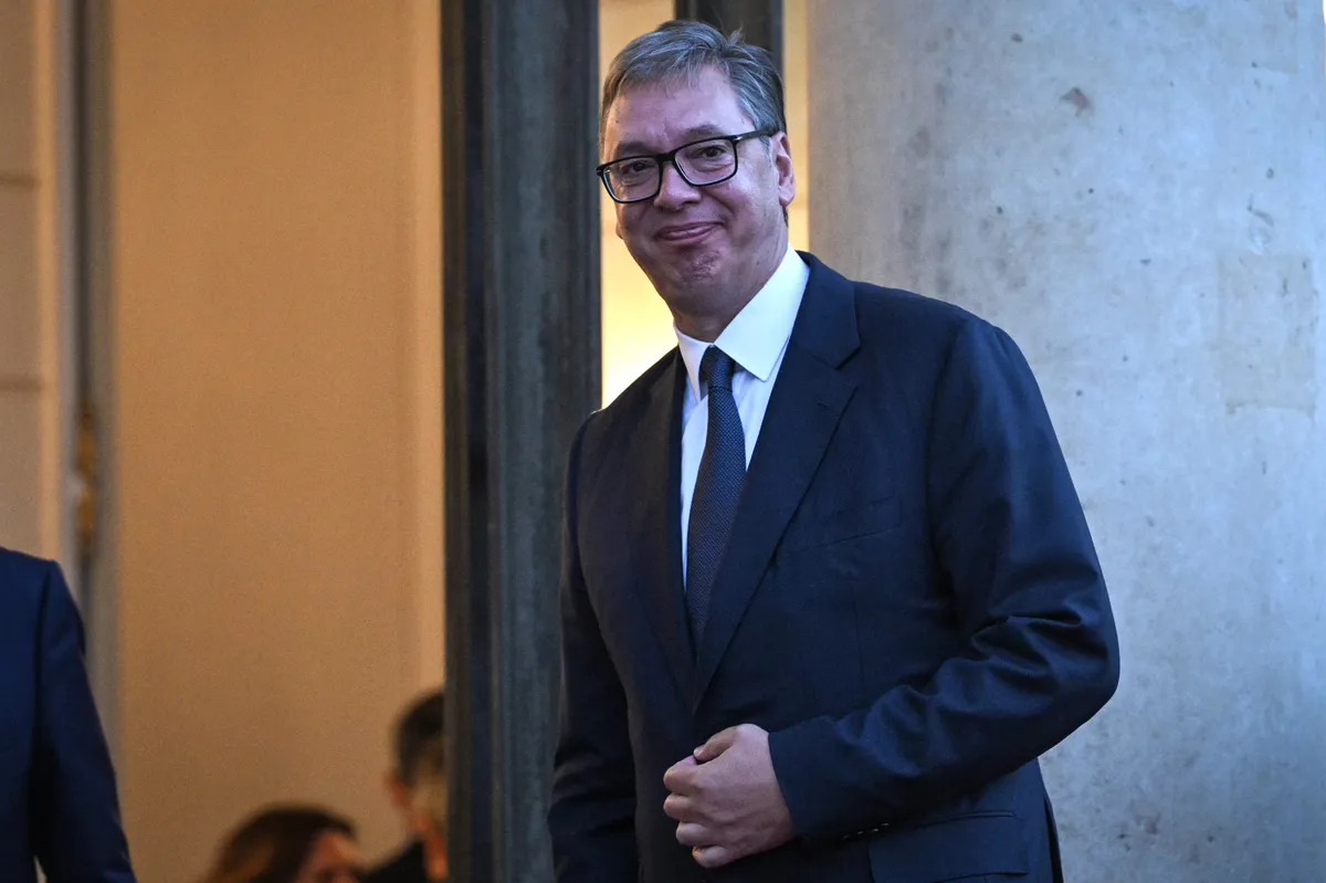 RIK smatra da Vučič nije u sukobu interesa kao nosilac izborne liste SNS