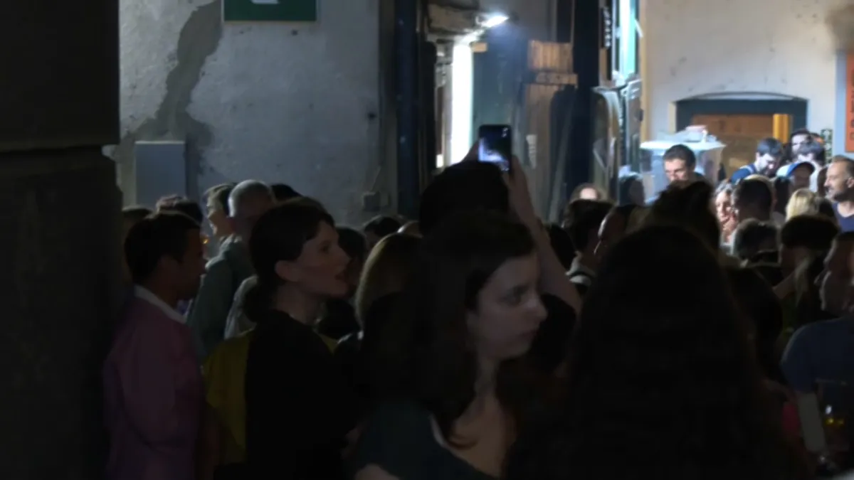 (VIDEO) „Borimo se da pokažemo da ne prihvatamo okupaciju institucija kulture“: „Ne:Bitef“ na 60 lokacija u Beogradu – Vesti iz Srbije, regiona i sveta