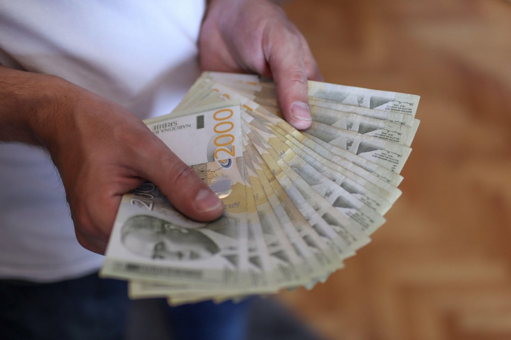 Nova novčana pomoć od 25.000 dinara: Ovi građani mogu da se prijave