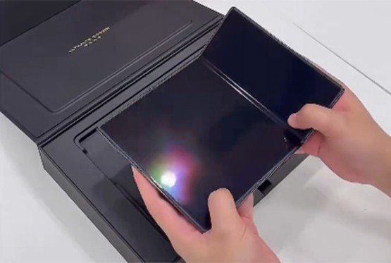 Huawei predstavio sklopivi telefon, ali cijena šokira (VIDEO)