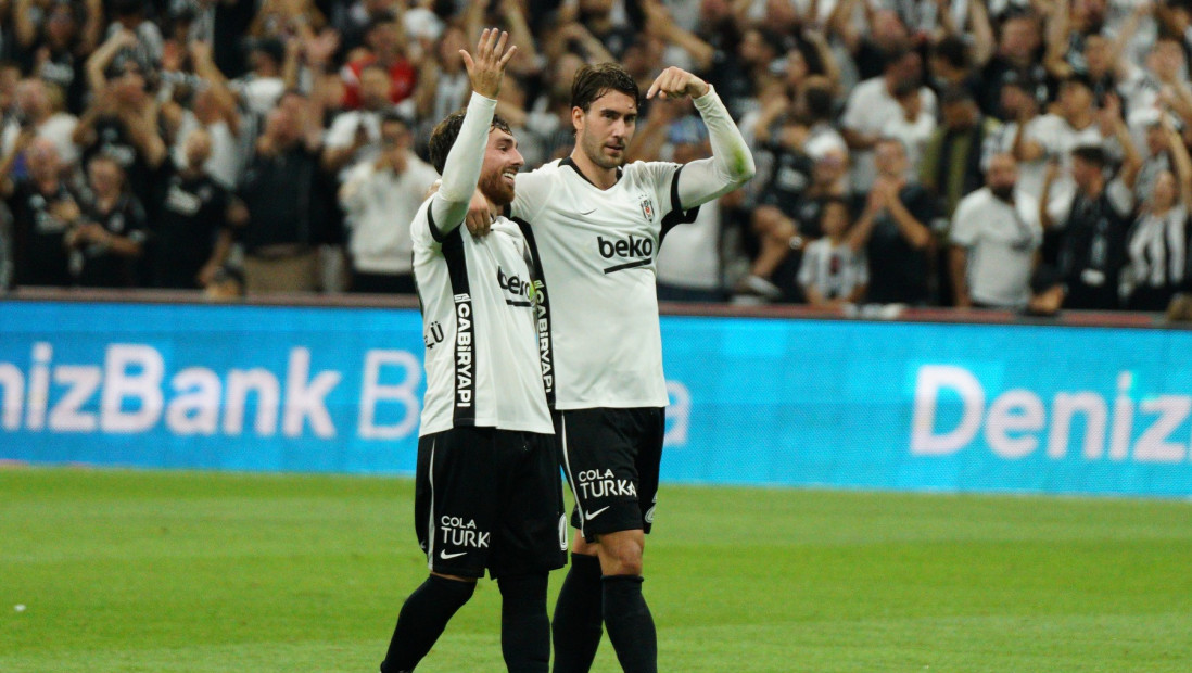 Vlahović postigao tri gola u pobedi Bešiktaša