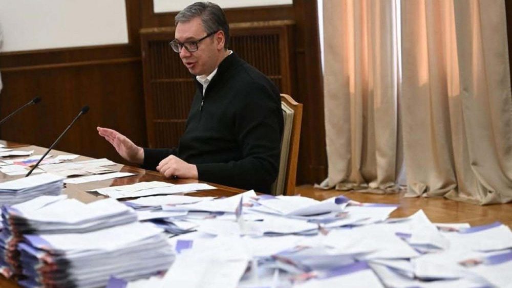Vučićeva pisma penzionerima koštala oko pola miliona evra: I dalje bez odgovora ko je platio račun – Ekonomija