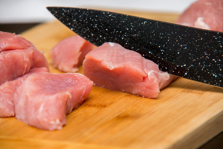 Prase od 25 kilograma sada košta samo 6.000 dinara! Svinjetina poskupela do 15 odsto, evo šta nas dalje čeka