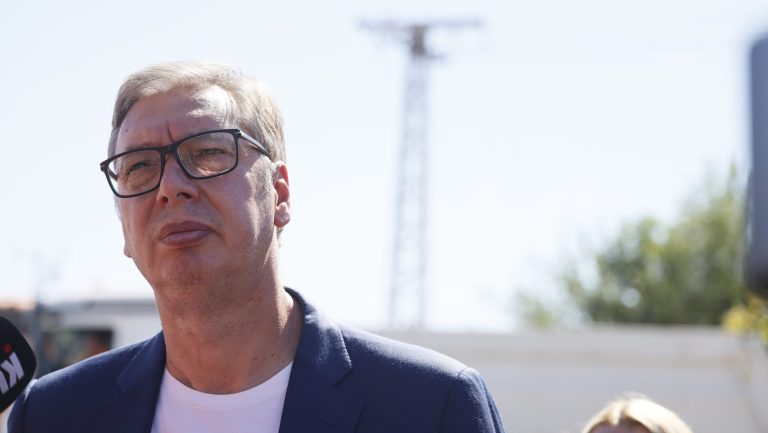 Slobodna Dalmacija: Pucanj za start je ispaljen – počinje Vučićeva bitka za opstanak, ulog je velik, a život cele generacije na kocki – Svet