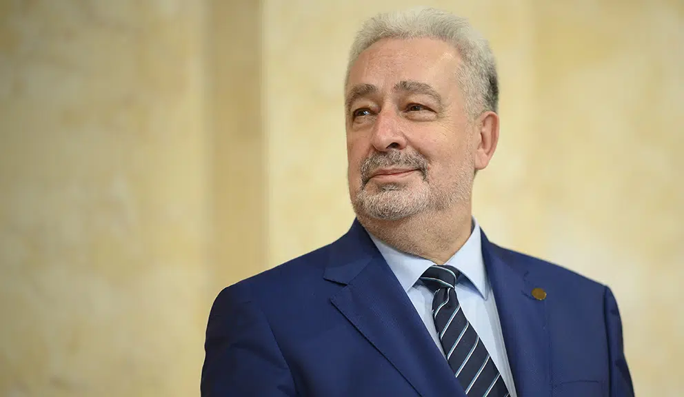 Ko je Zdravko Krivokapić, bivši crnogorski premijer, koji je podržao studente u Srbiji? – Svet