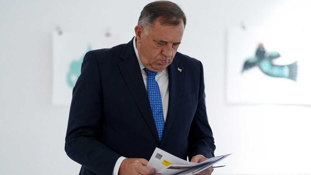 AP: Srpski separatista Dodik proglasio pobedu na izborima u BiH – Region