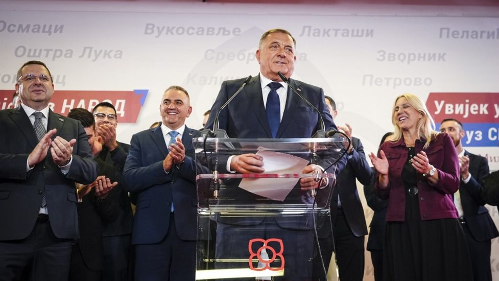 Između apatije i nacionalizma: Šta su birači poručili na izborima u BiH? – Svet