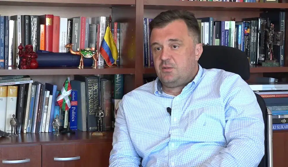 Analitičar: Vučićeve marionete u Crnoj Gori pokušale da zaustave put prema EU, ali neuspešno – Svet