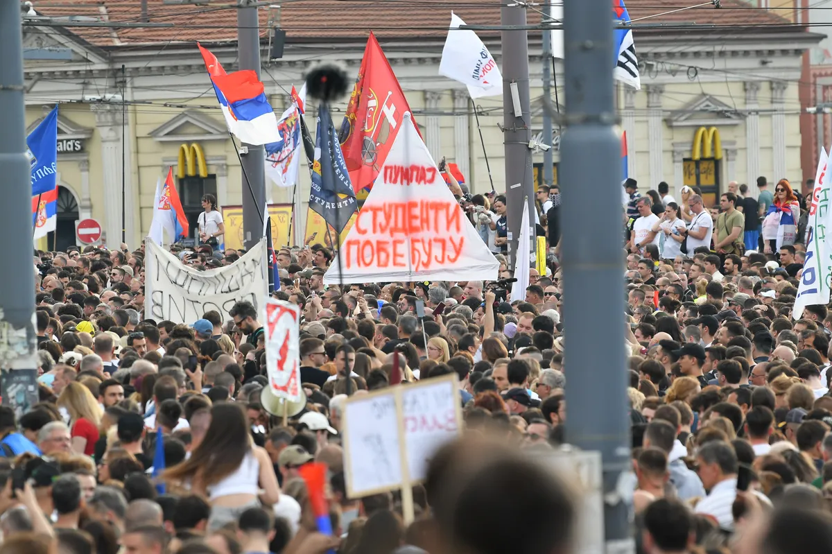 Studenti upozoravaju: Znamo da vlast snima naše sastanke, spremaju hapšenja pred predizborni skup na Slaviji – nećete čuti ništa protivzakonito