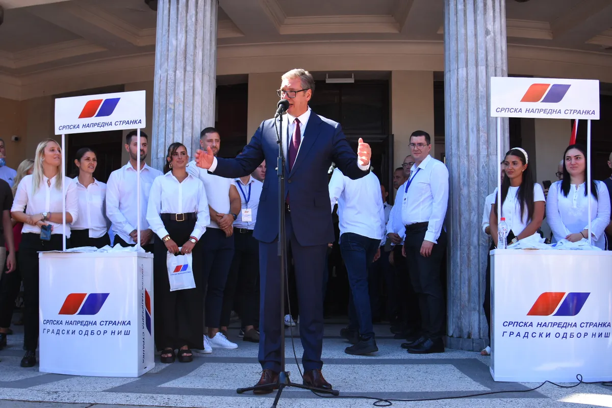 Milošević: Zbog skupa SNS skraćeni časovi u Prvoj niškoj gimnaziji “Stevan Sremac”