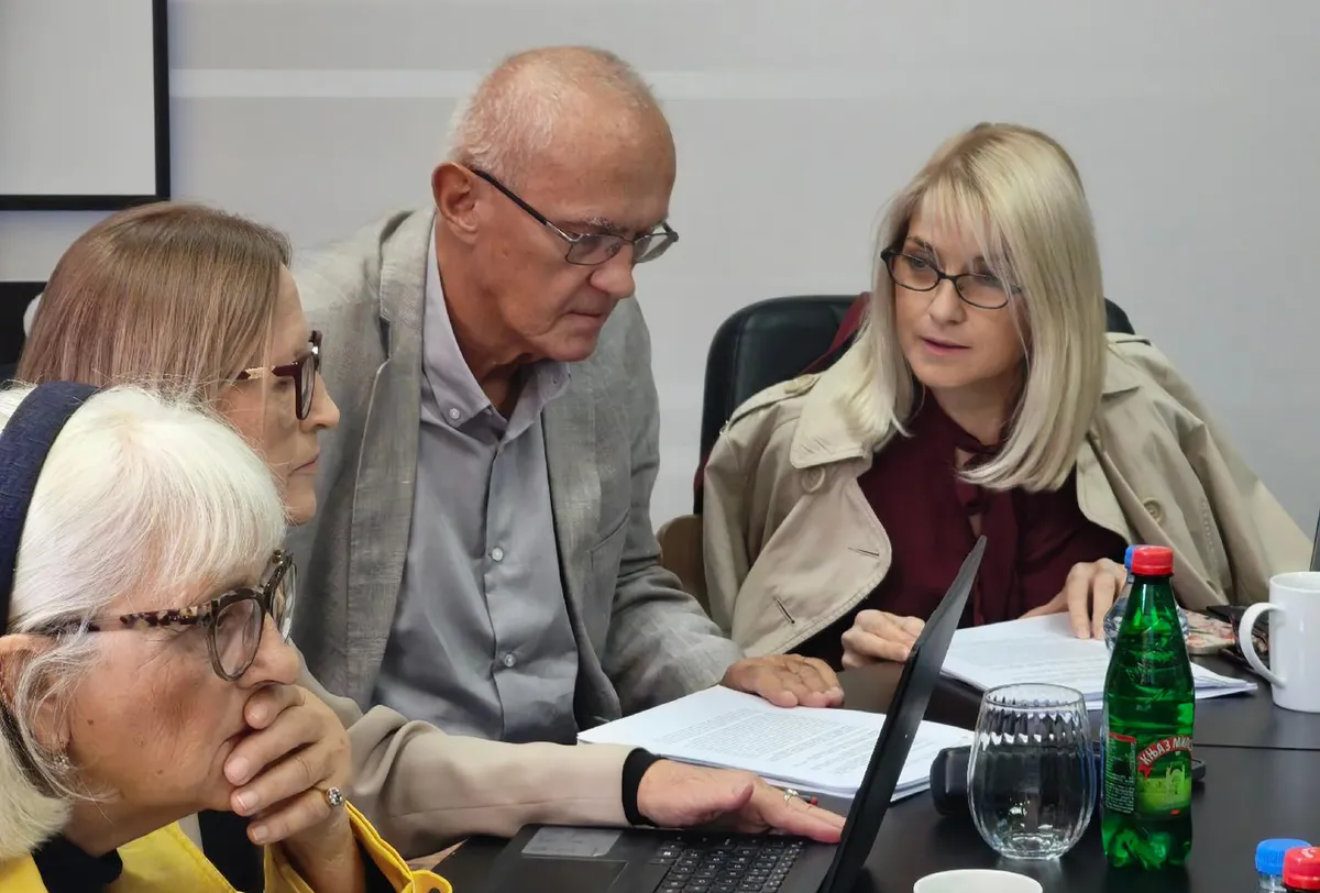 „Kakav je ovo papir? Nikad nije bio na sednici Saveta REM“: Šabić pita ko je potpisao dokument o kršenju izborne tišine